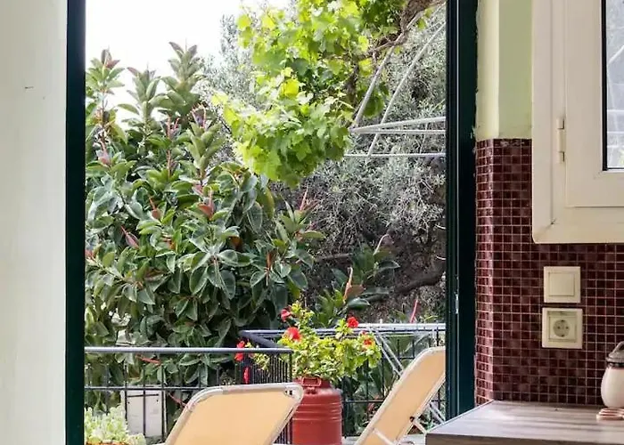 Apartment Erato In *